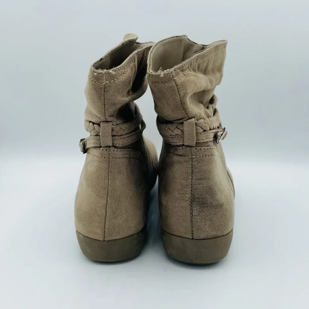 St Johns Bay Boots Womens Size 9.5 M Taupe Key Booties Braided Slip On Comfort